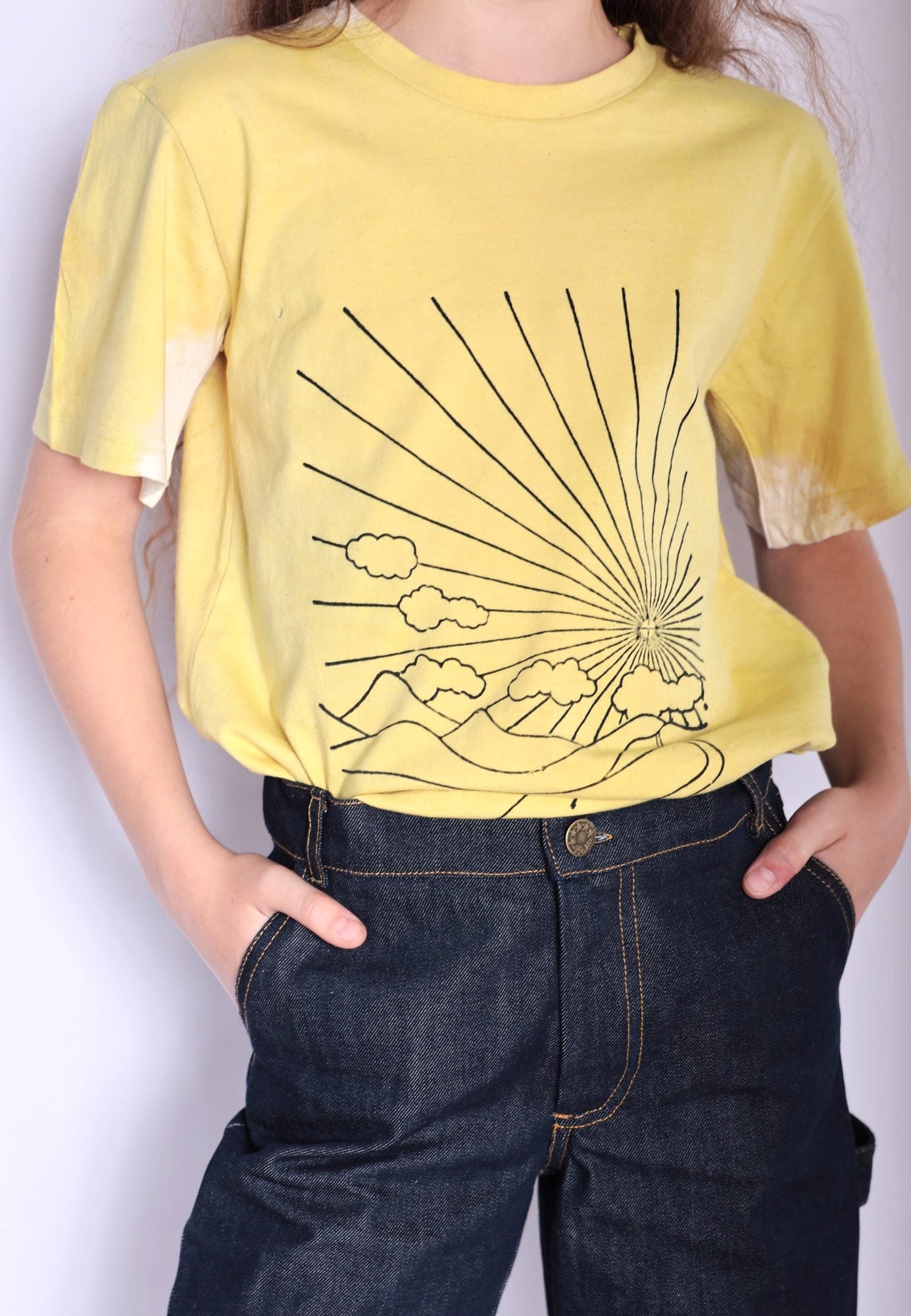Artisanal Girls and Boys T-Shirt naturally dyed Turmeric with Hand Print – view 4 – Infantium Victoria