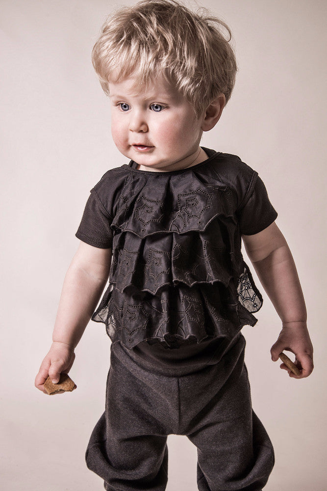 Spiderweb Lace Bib – view 2 – Infantium Victoria