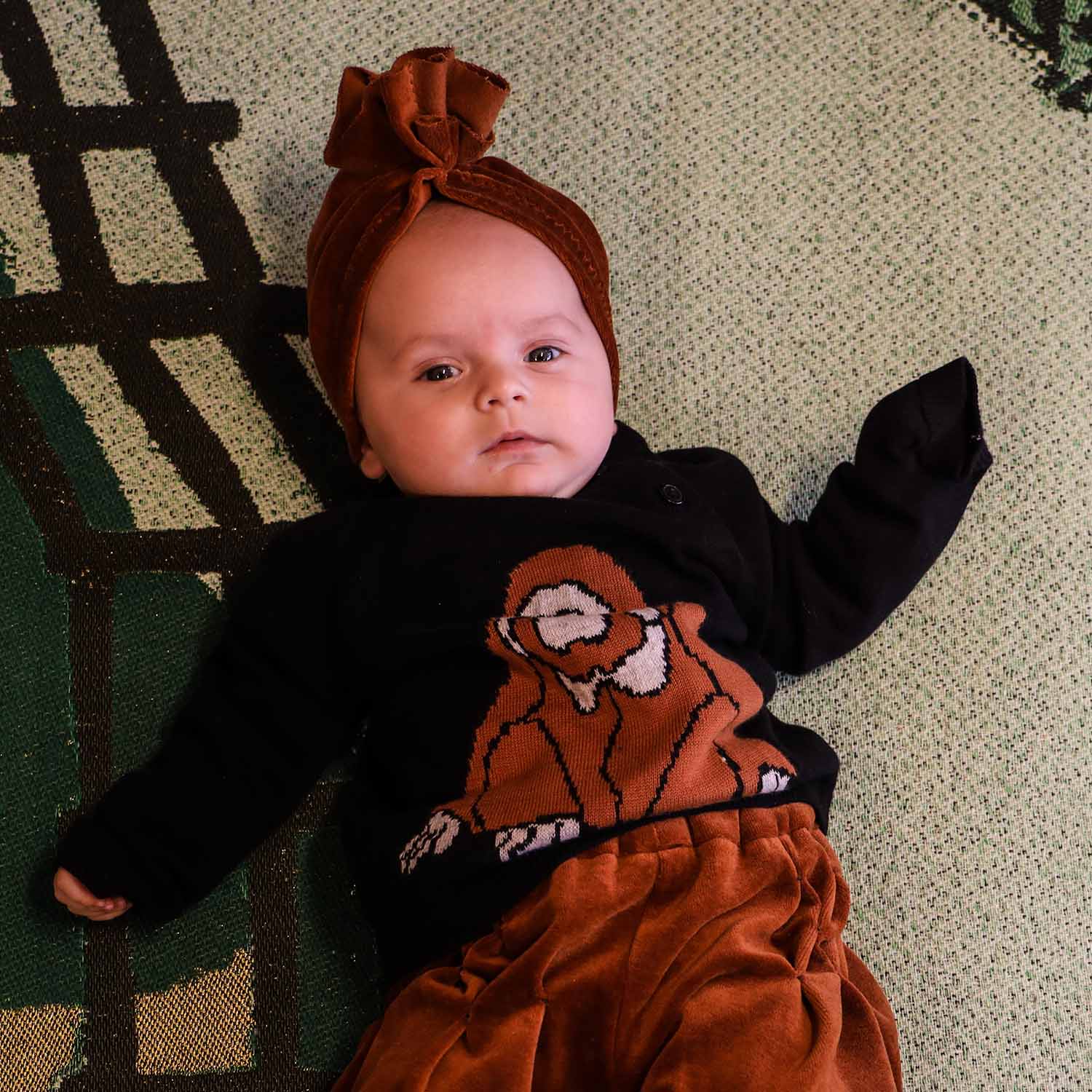 Knitted Baby Black Sweater with Orangutan – view 3 – Infantium Victoria