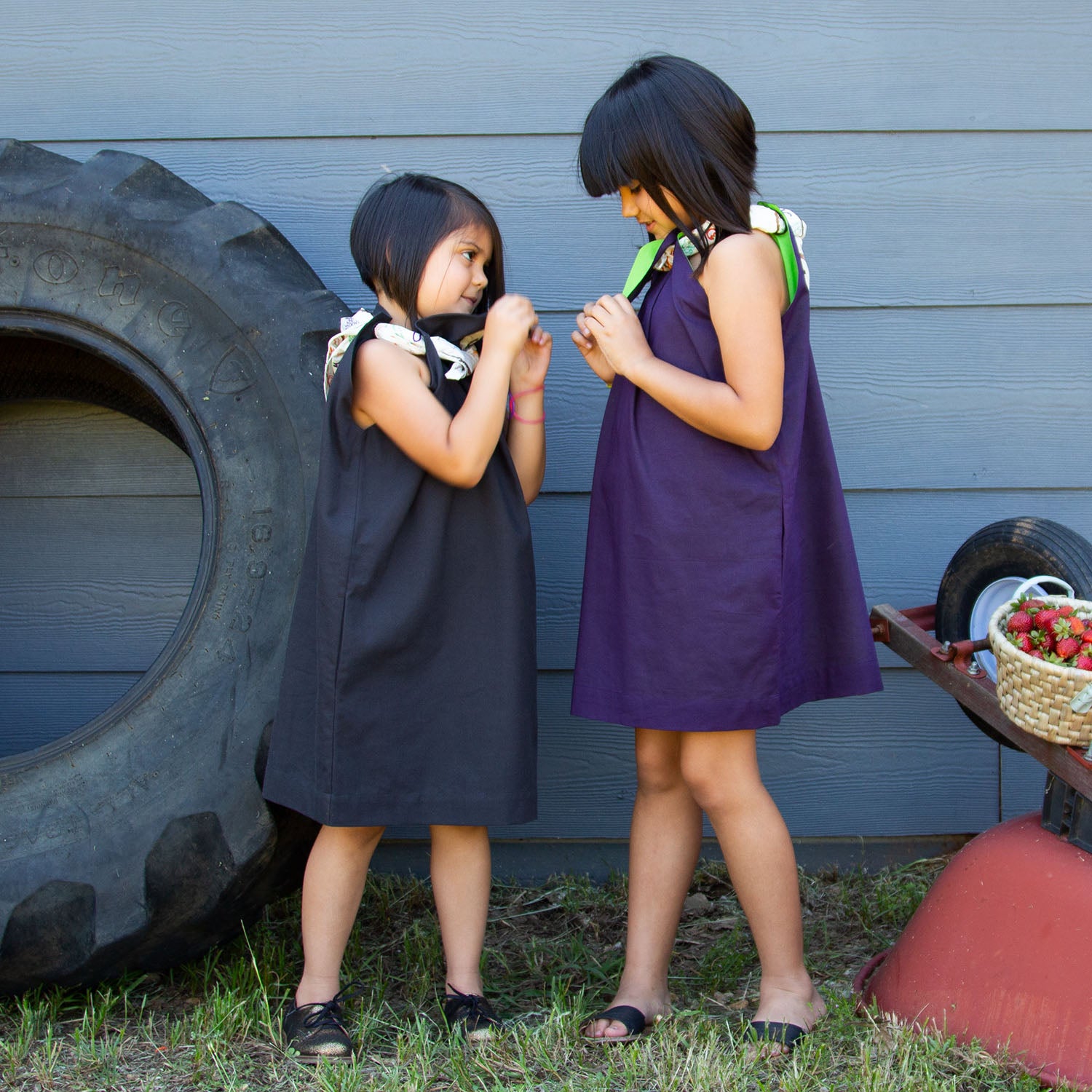 Girls' Handkerchief Dress in Black – view 4 – Infantium Victoria