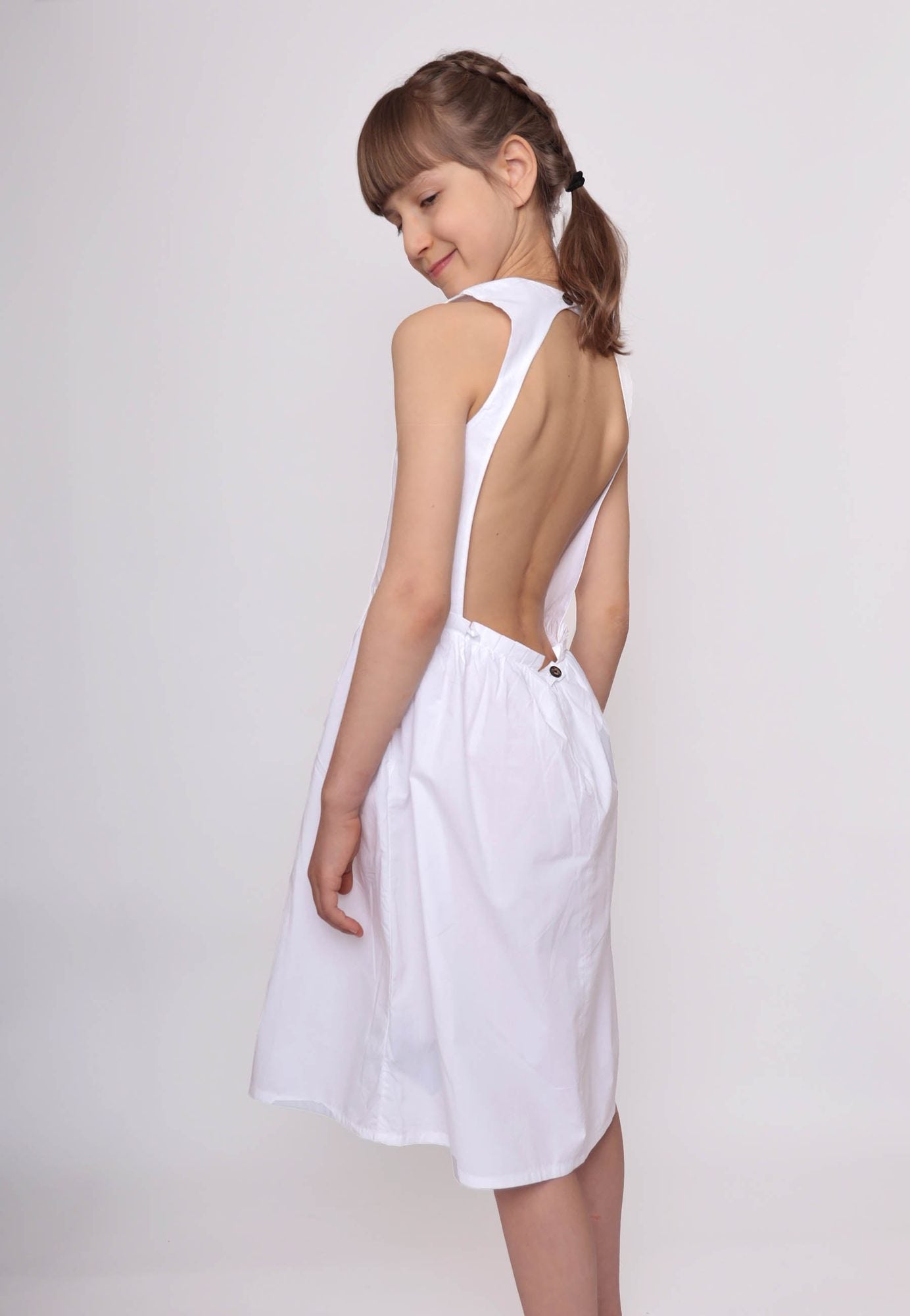 White Dress with Cutout Back and Ladybug Hand Embroidery – view 6 – Infantium Victoria