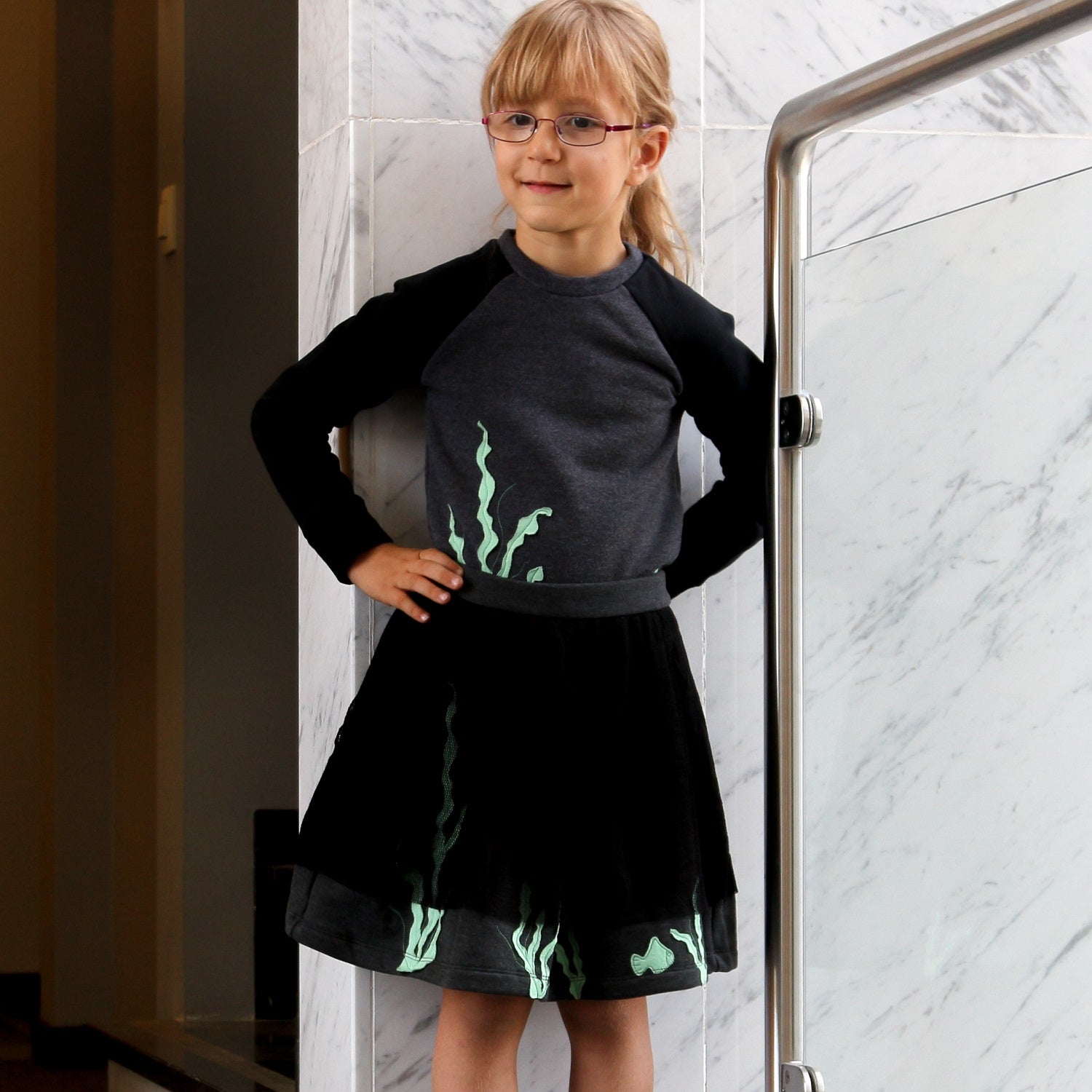 Sweatshirt with Marine Application – view 3 – Infantium Victoria